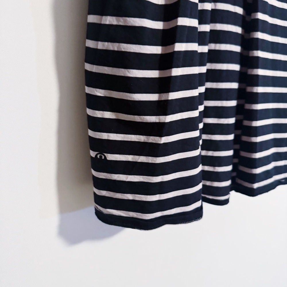 Lululemon - Black and Light Gray All Tied Up Tank Top - Picture 5 of 5